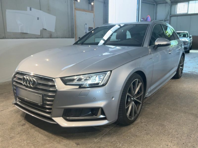 Audi S4