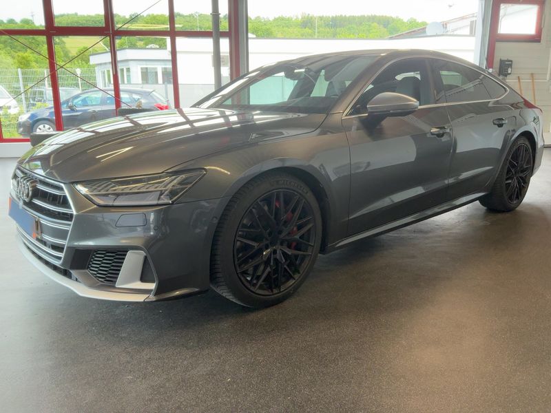 Audi S7