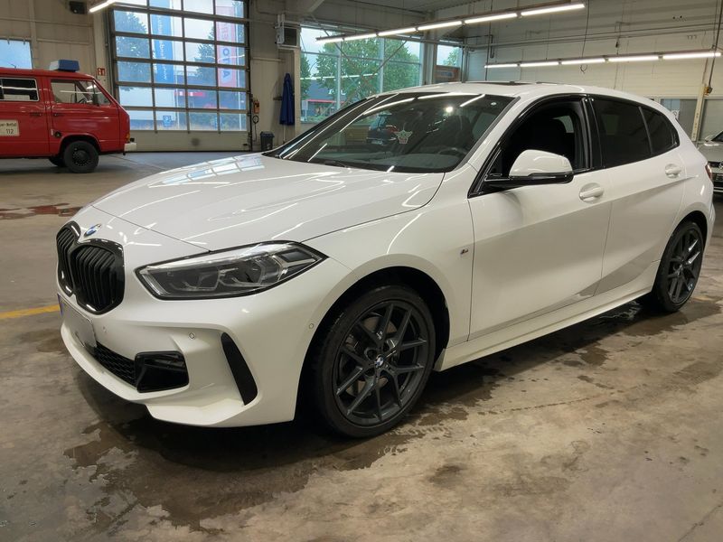 BMW 120