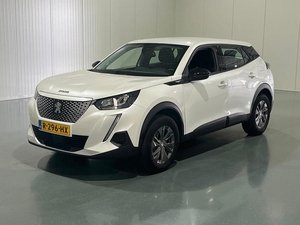 Peugeot E-2008