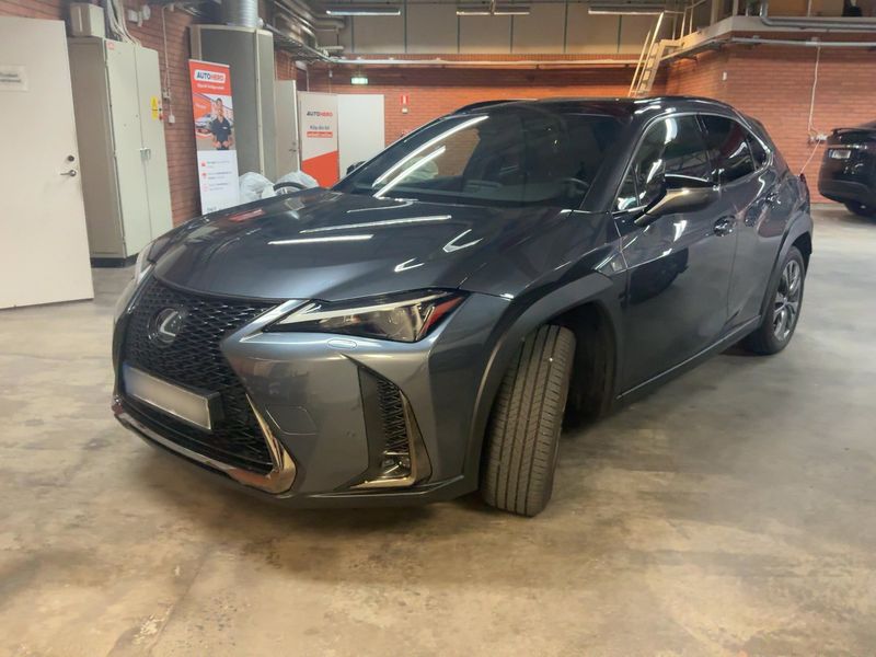 Lexus UX