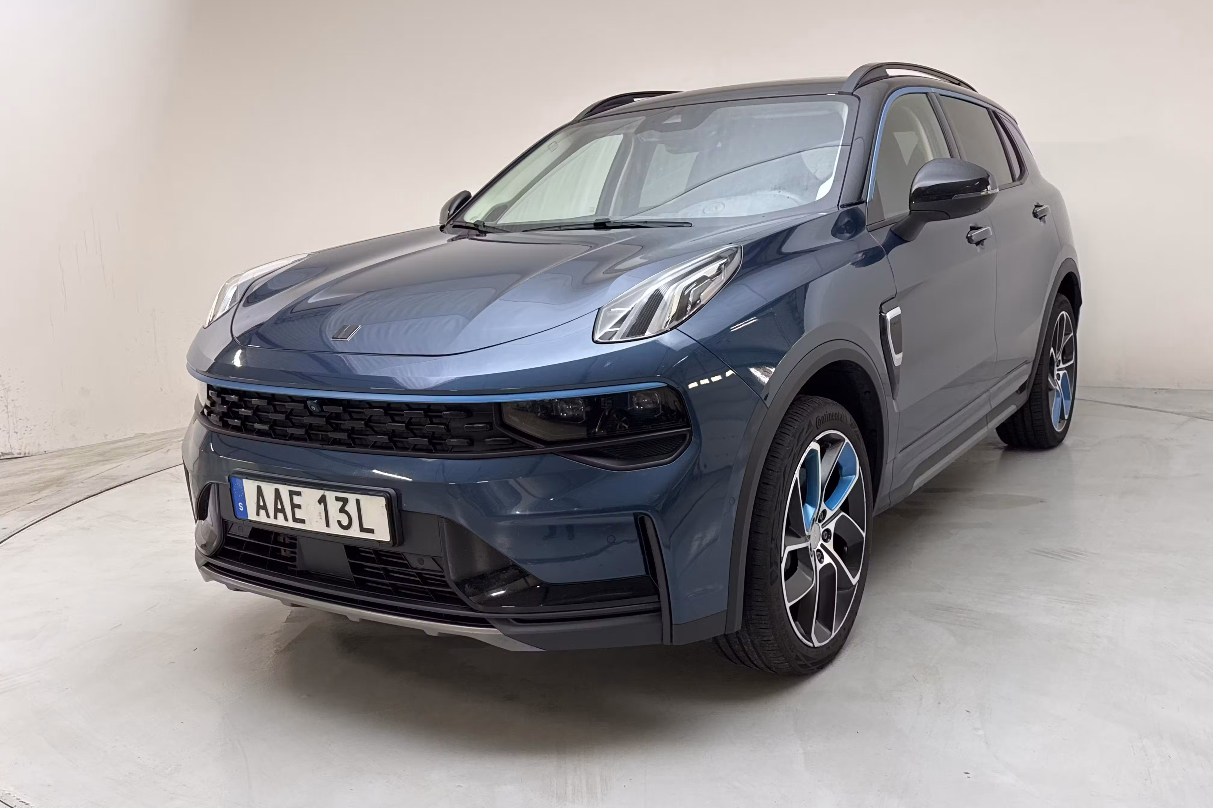 Lynk & Co 01