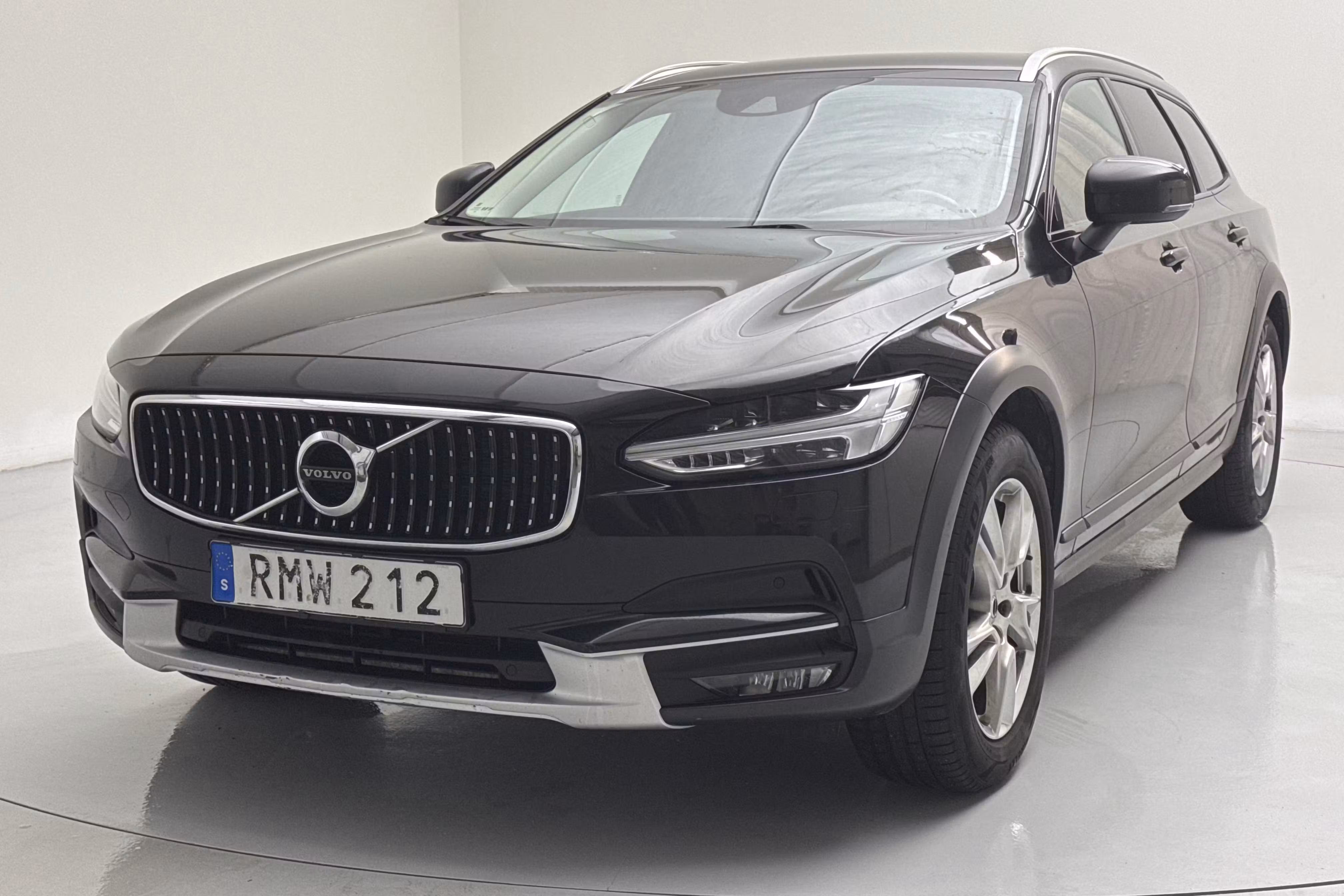 Volvo V90 Cross Country