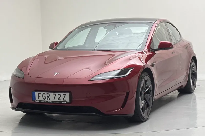 Tesla Model 3 Performance AWD 2024