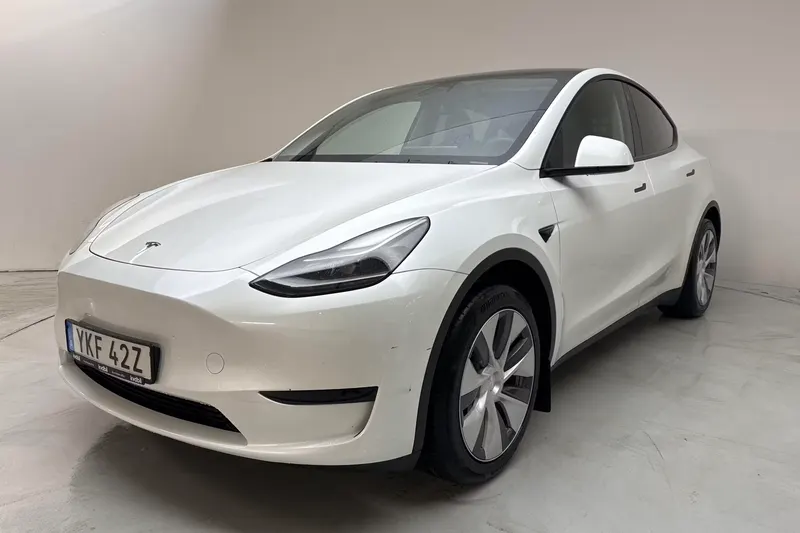 Tesla Model Y RWD 2024