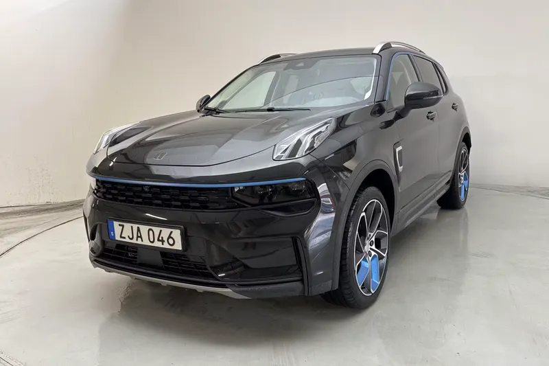 Lynk & Co 01 PHEV 2022