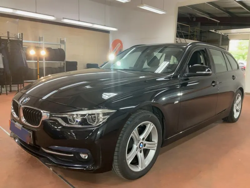 BMW 3ER 318d Sport Line 2016