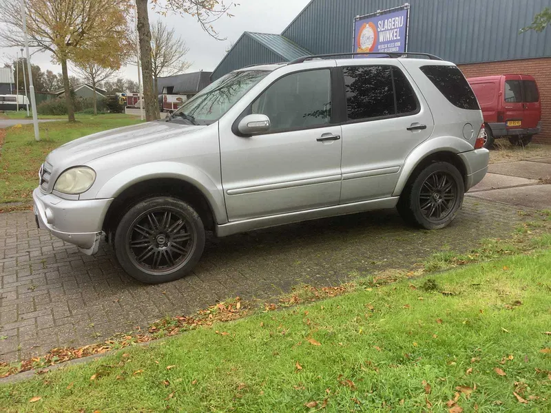 Mercedes-Benz M-klasse AMG 55 2002