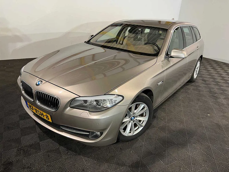 BMW 5-serie Touring 528i Upgrade Ed. 2012