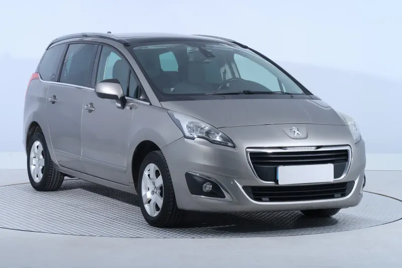 Peugeot 5008 1.6 BlueHDi 2016