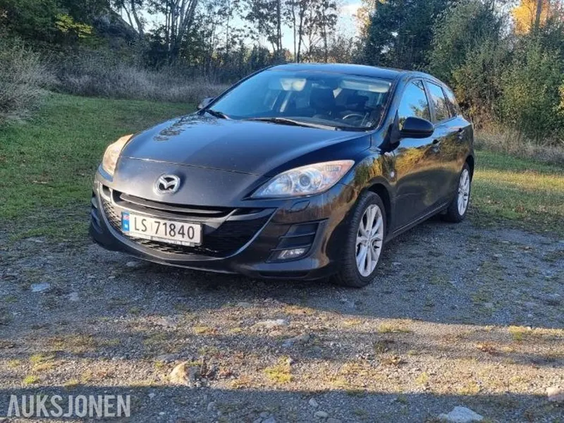 Mazda 3 1.6 Bensin 105HK S+V DEKK EU OK TIL 10.2028 2009