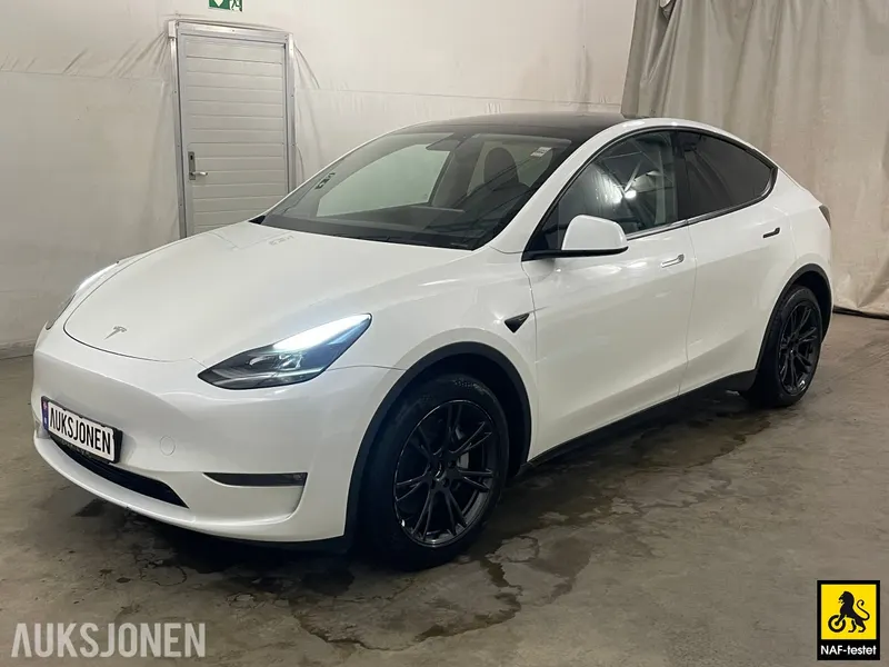 Tesla Model Y LR AWD AUTOPILOT ACC HENGERFESTE VARMEPUMPE PANO 2024