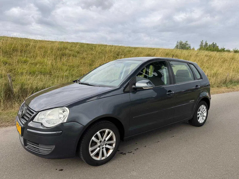 Volkswagen Polo 1.2 Easyline 2009