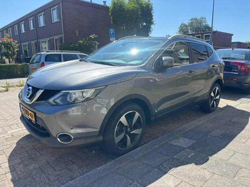 Nissan Qashqai 1.2 Connect Edition 2015