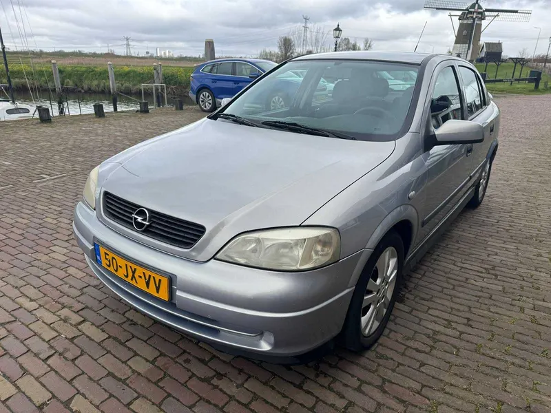 Opel Astra 1.8-16V Edition 2002