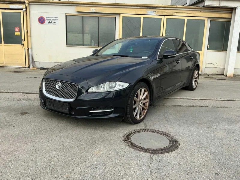 Jaguar V6 XJ 3,0D 2012