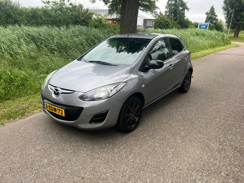 Mazda 2 1.3 Color Edition 2014