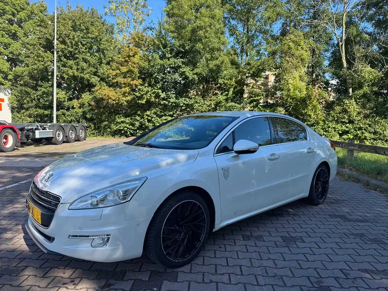 Peugeot 508 2.2 HDi GT 2011