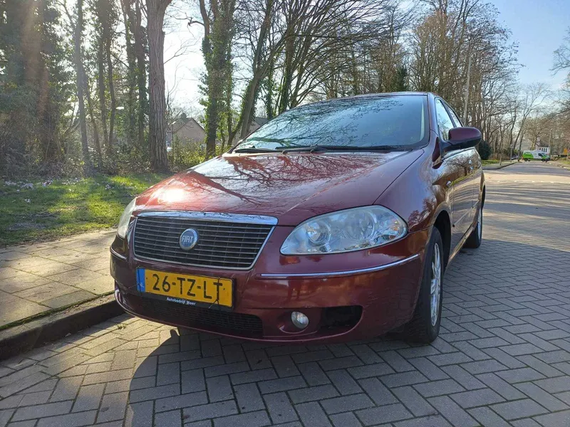 Fiat Croma 2.2-16V Dynamic 2007