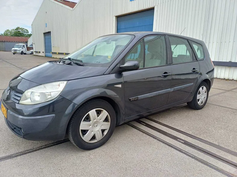 Renault Grand Scénic 2.0-16V Bns L. 7p. 2006