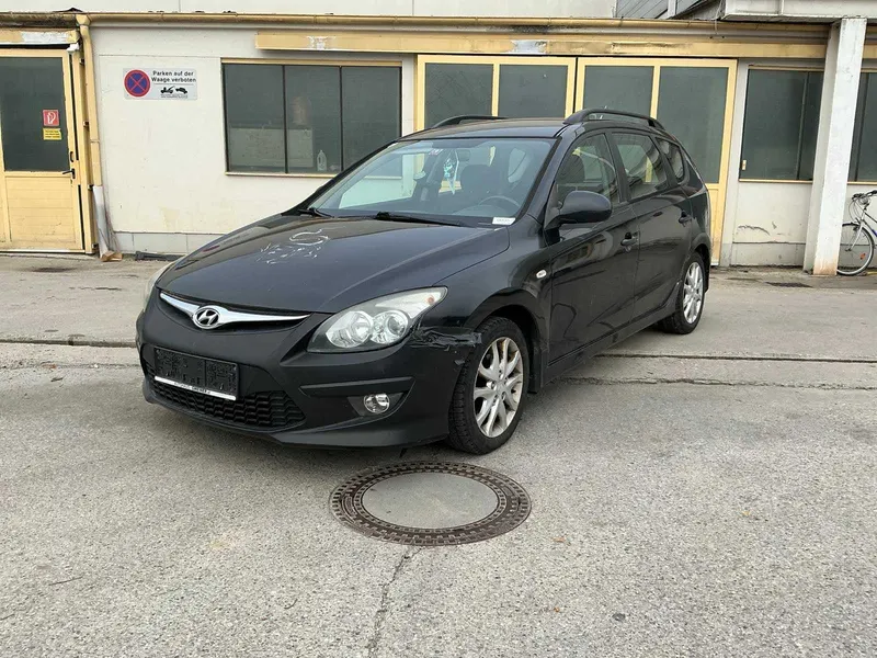 Hyundai CRDi16V i30 CW 2011