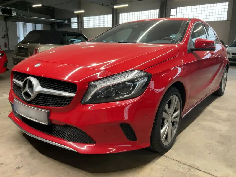 Mercedes-Benz A-KLASSE A 180 BlueEfficiency Urban 2016