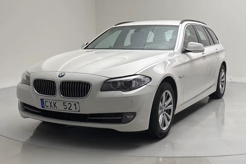 BMW 5-serien 520d Touring, F11 2012