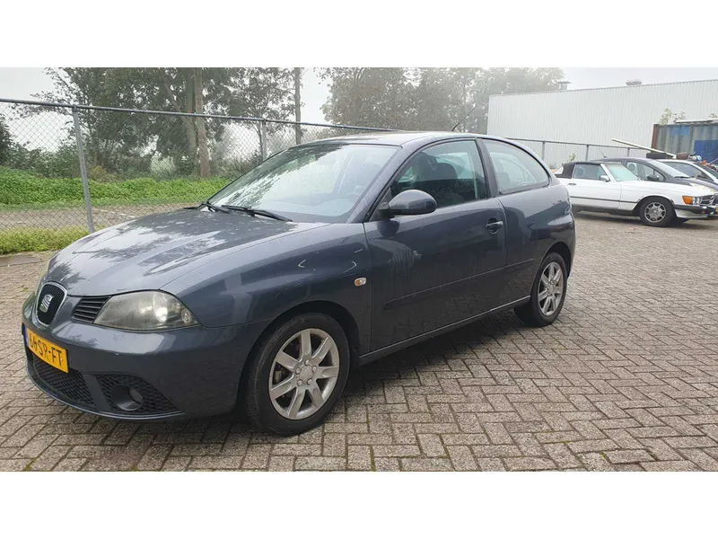 SEAT Ibiza 1.4-16V Sensation 2006