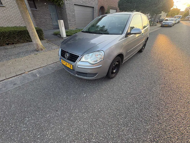 Volkswagen Polo 1.4-16V FSI Optive 2006