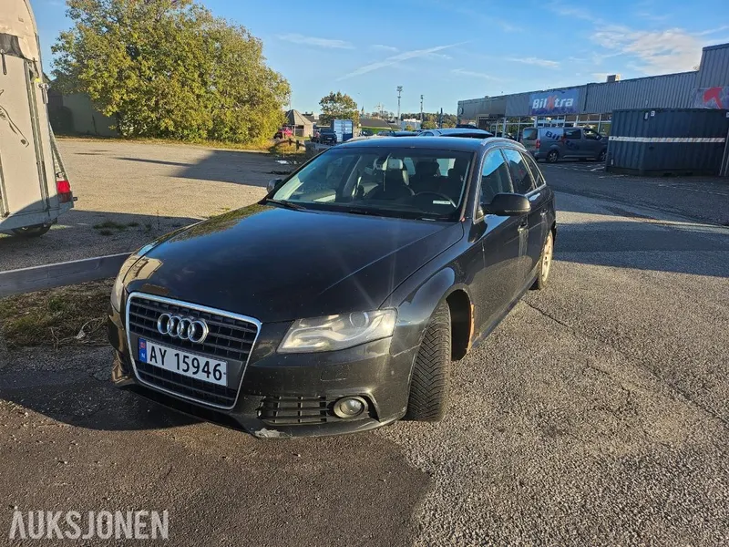 Audi A4 2.0 DIESEL 120HK MANUELL - REPARASJONSOBJEKT *INGEN MINSTEPRIS* 2012