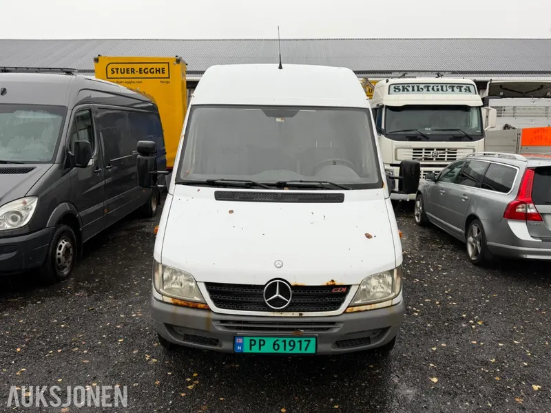 Mercedes-Benz Sprinter 311 CDI SPRINTER 2.1-109 D 2006