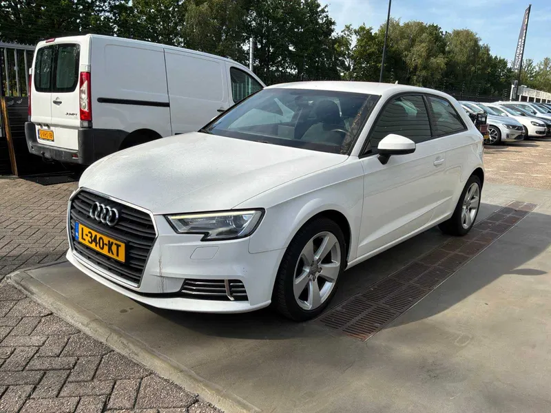 Audi A3 1.0 TFSI SP SLE 2017