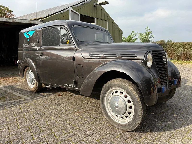 Renault Juvaquatre Dauphinoise 1960