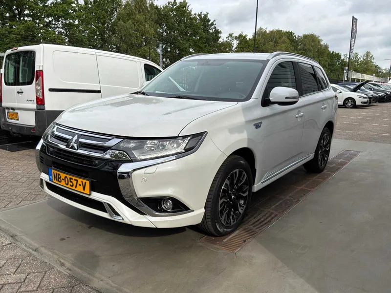 Mitsubishi Outlander 2.0 PHEV Premium 2016