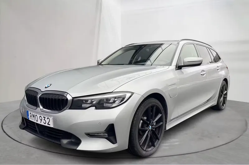 BMW 3-serien 330e Touring, G21 2021