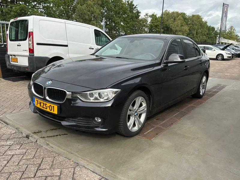 BMW 3-serie 320i EDE High Exec 2013