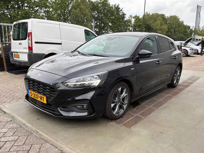 Ford Focus 1.5 EcoB. ST L. Bns 2018