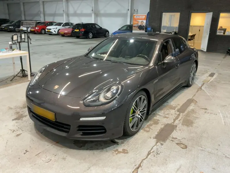Porsche Panamera S E-Hybrid 2015