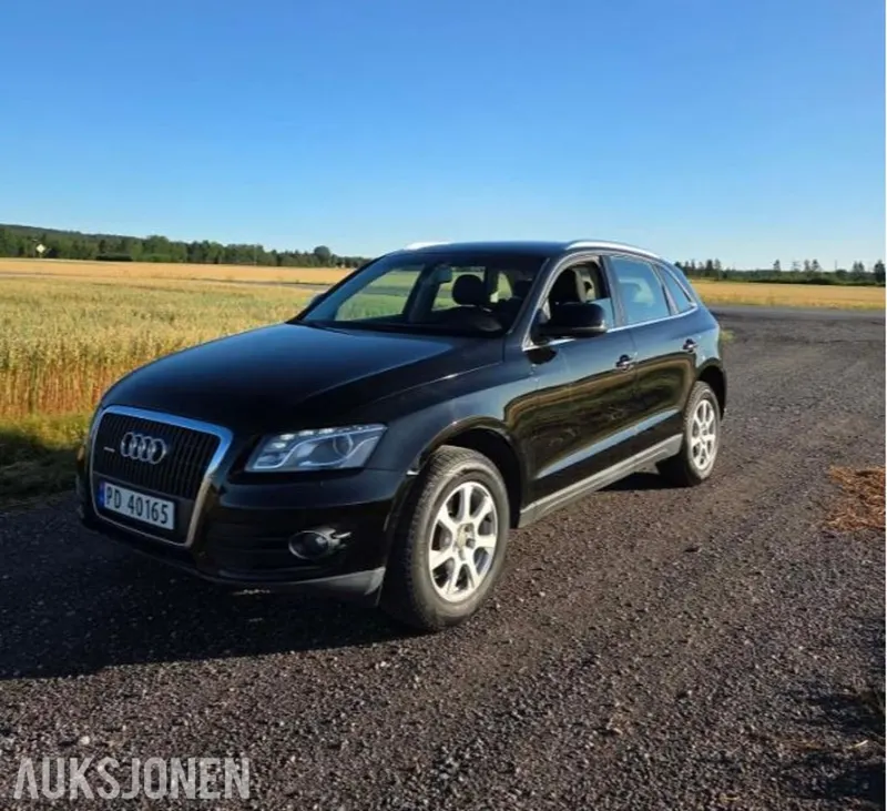Audi Q5 2.0 143hk QUATTRO NY MOTOR NY STORSERVICE EU OK SOLTAK S+V DEKK 2012