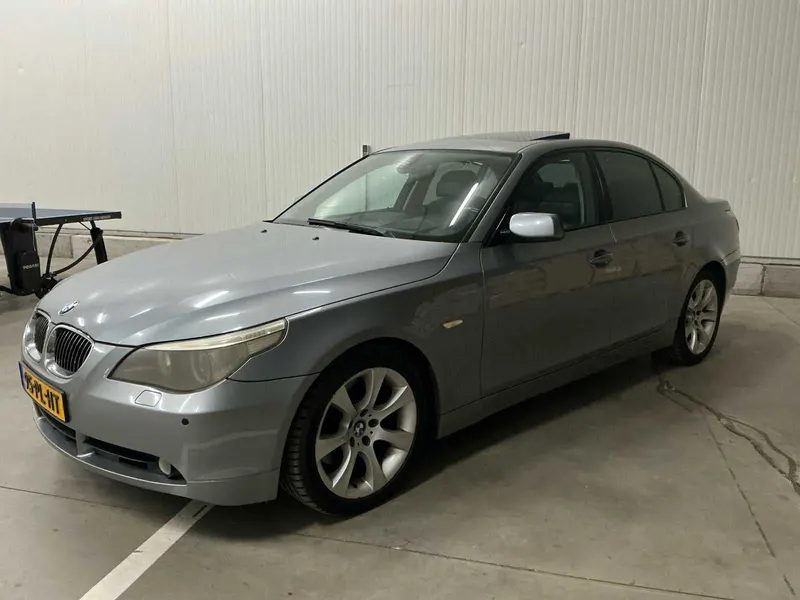 BMW 5-serie 545i High Executive 2004
