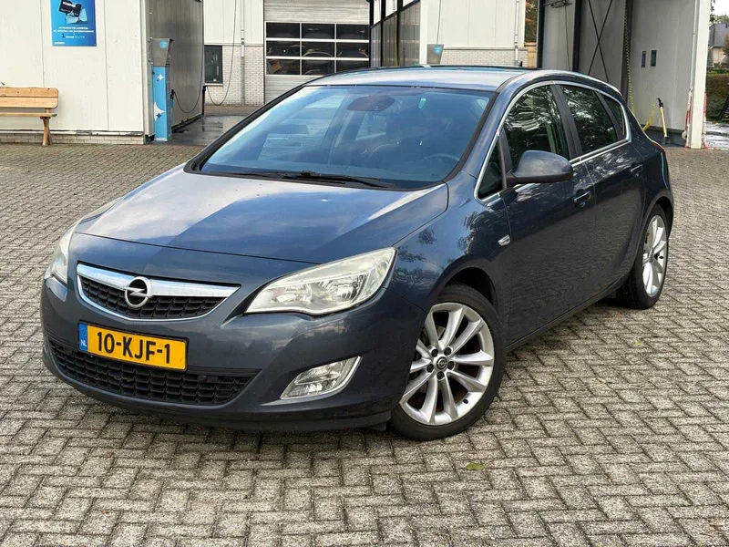 Opel Astra 1.6 Cosmo 2009