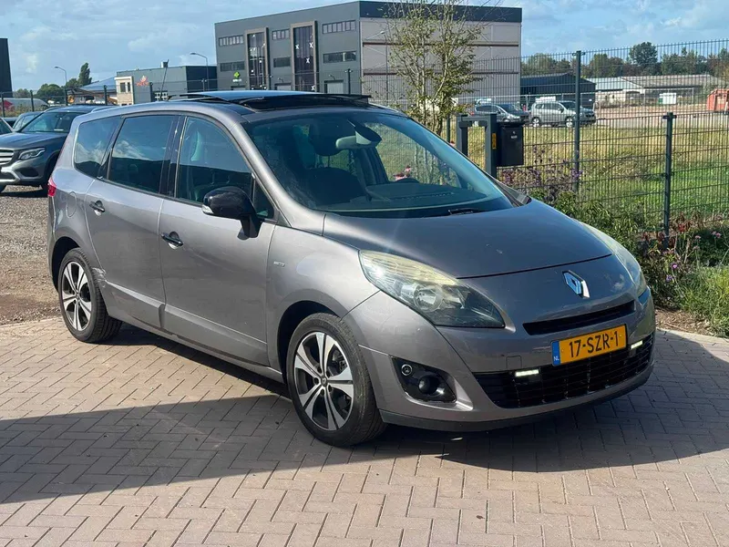Renault Grand Scénic 2.0 Bose 2012