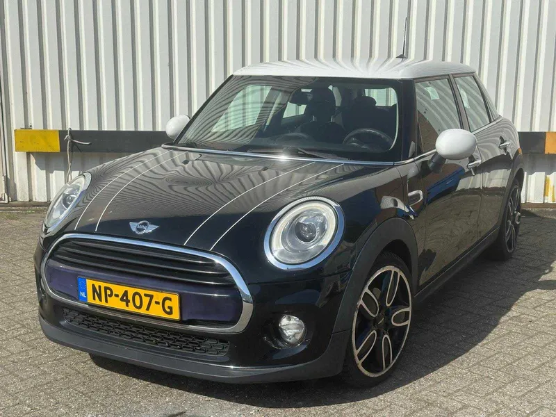 MINI 5-Deurs 1.5 Cooper Chili 2016
