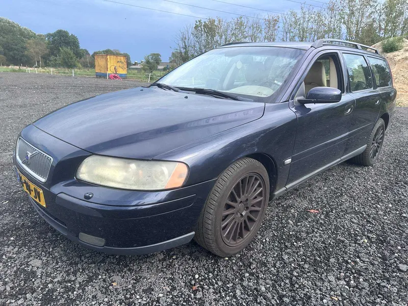 Volvo V70 2.4 Summum 2005