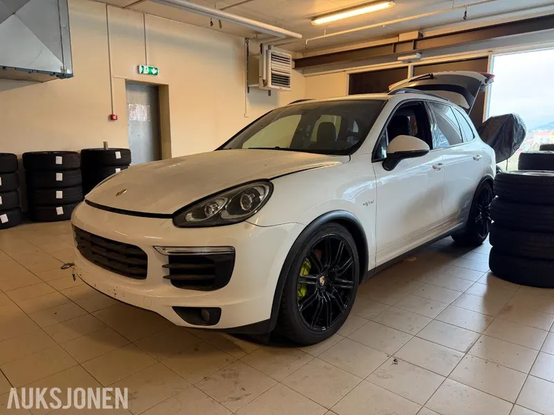 Porsche Cayenne 3.0 E-HYBRID 416HK 4 RYGGEKAMERA CRUISEKONTROLL 2015
