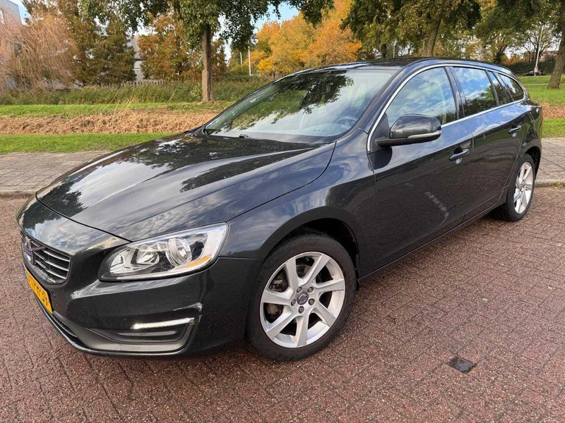 Volvo V60 1.6 T3 Momentum 2014