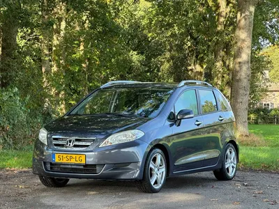 Honda FR-V