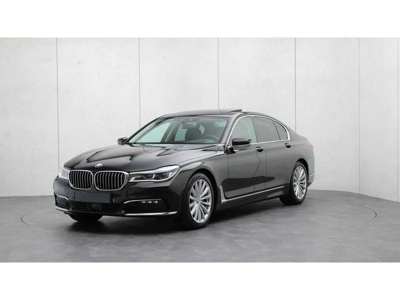 BMW 7-serie 740i High Executive 2018