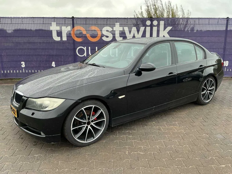 BMW 3-serie 320i Dynamic Exec. 2005