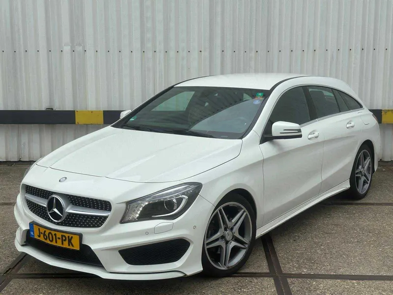 Mercedes-Benz CLA-klasse Shooting Brake 180 OrangeArt Ed. 2015